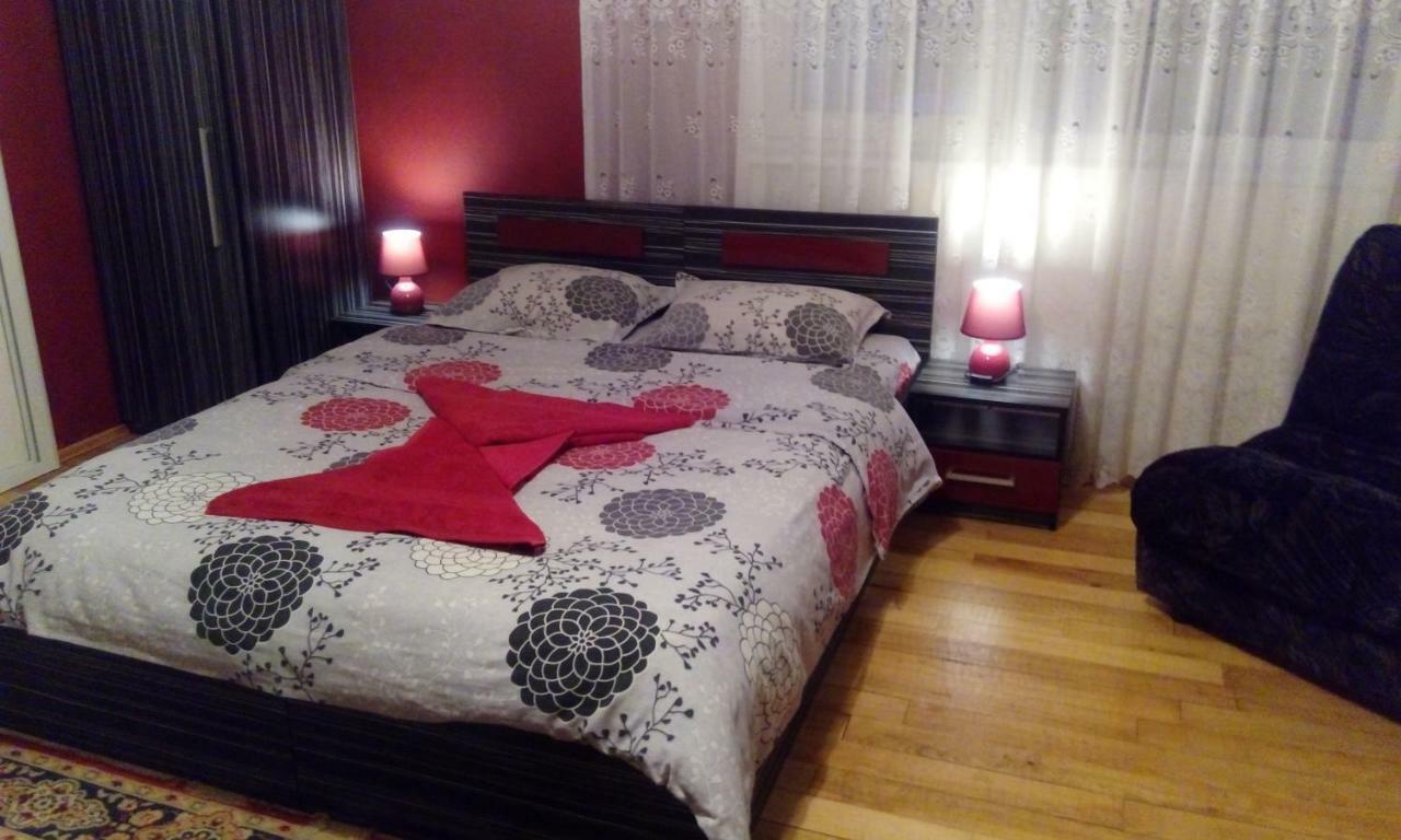 Guest House Lazar Raykov Ribarica Bagian luar foto